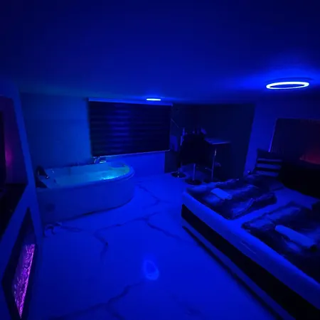 Apartment Boomboom *